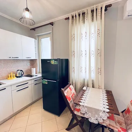 Sunrise Sea View - Spacious Balcony, Full Kitchen, Wifi, Ac 公寓 Durrës