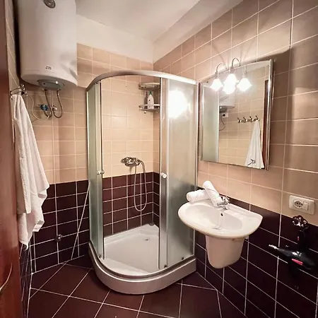 Sunrise Sea View - Spacious Balcony, Full Kitchen, Wifi, Ac 公寓